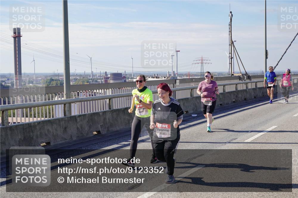 03.10.2025 - Köhlbrandbrückenlauf Michael Burmester http://msf.ph/oto/9123352 03.10.2025 13:05:55 Position 2 5484, 5335 meine-sportfotos.de