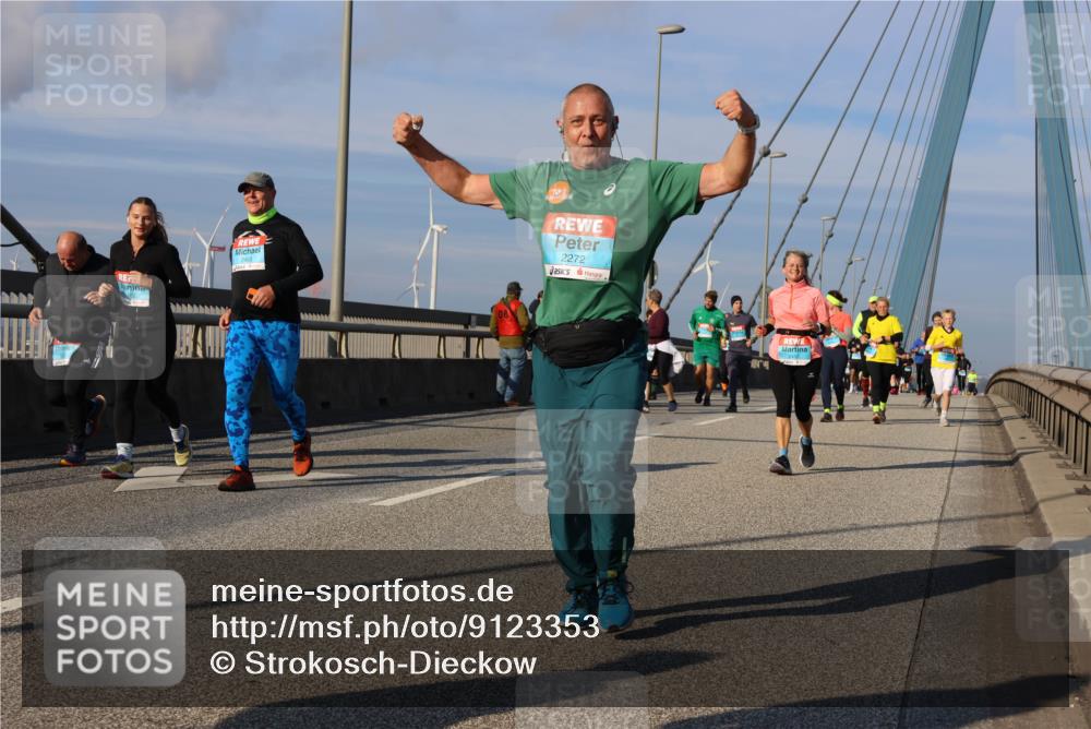 03.10.2025 - Köhlbrandbrückenlauf Strokosch-Dieckow http://msf.ph/oto/9123353 03.10.2025 10:01:42 Position 2 2463, 2272 meine-sportfotos.de