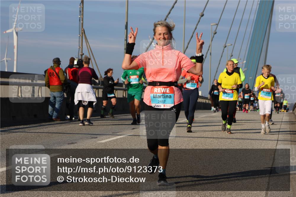 03.10.2025 - Köhlbrandbrückenlauf Strokosch-Dieckow http://msf.ph/oto/9123373 03.10.2025 10:01:44 Position 2 08, 2457 meine-sportfotos.de