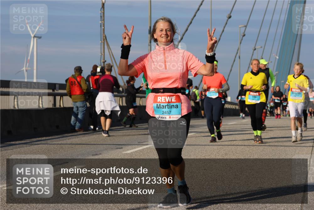 03.10.2025 - Köhlbrandbrückenlauf Strokosch-Dieckow http://msf.ph/oto/9123396 03.10.2025 10:01:45 Position 2 08, 2457 meine-sportfotos.de