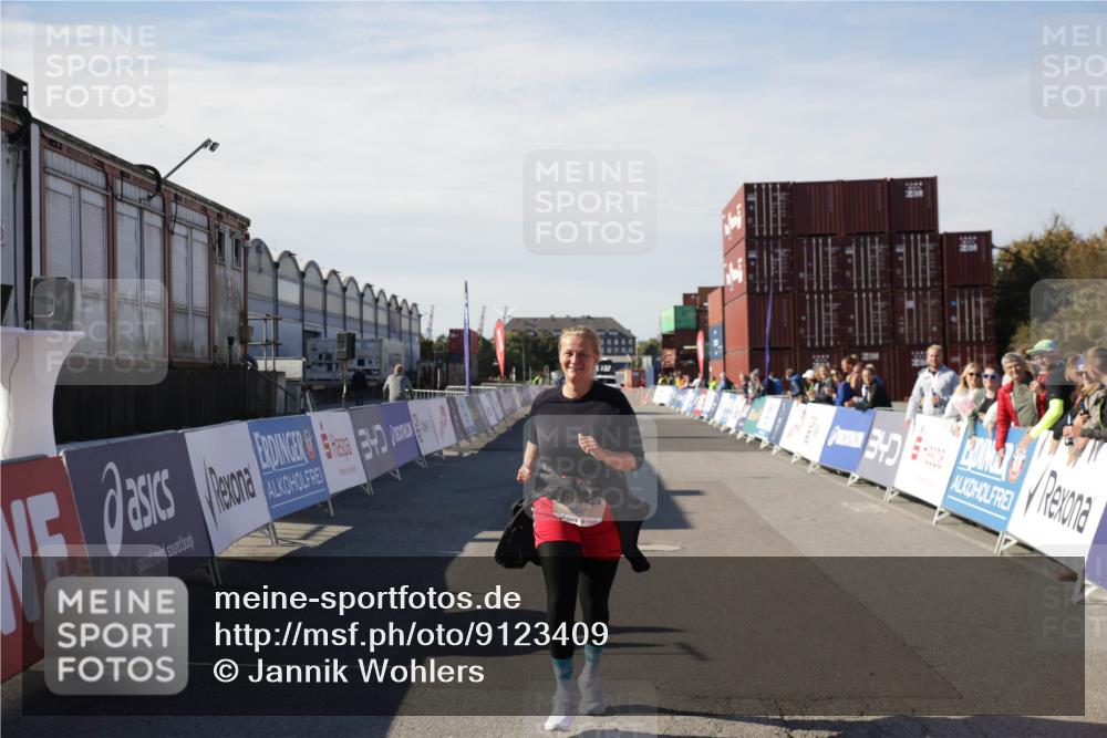03.10.2025 - Köhlbrandbrückenlauf Jannik Wohlers http://msf.ph/oto/9123409 03.10.2025 13:51:33 Ziel 5540 meine-sportfotos.de