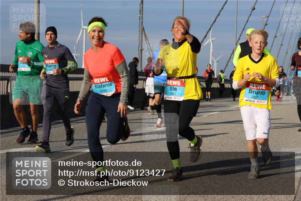 03.10.2025 - Köhlbrandbrückenlauf Strokosch-Dieckow http://msf.ph/oto/9123427 03.10.2025 10:01:49 Position 2 2398, 3657, 2299, 2874, 2871 meine-sportfotos.de