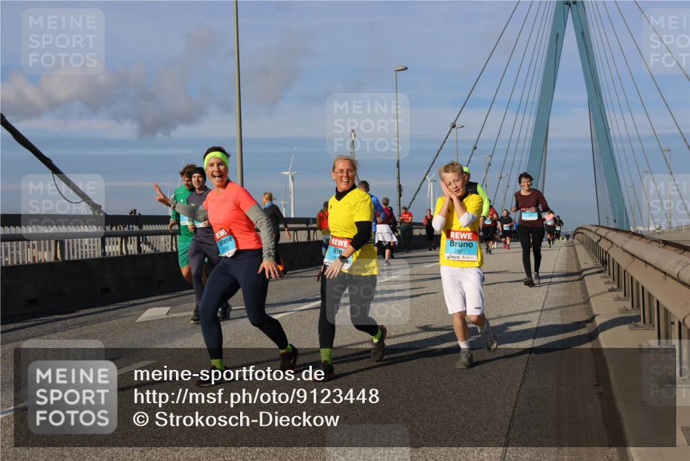 03.10.2025 - Köhlbrandbrückenlauf Strokosch-Dieckow http://msf.ph/oto/9123448 03.10.2025 10:01:50 Position 2 2871 meine-sportfotos.de
