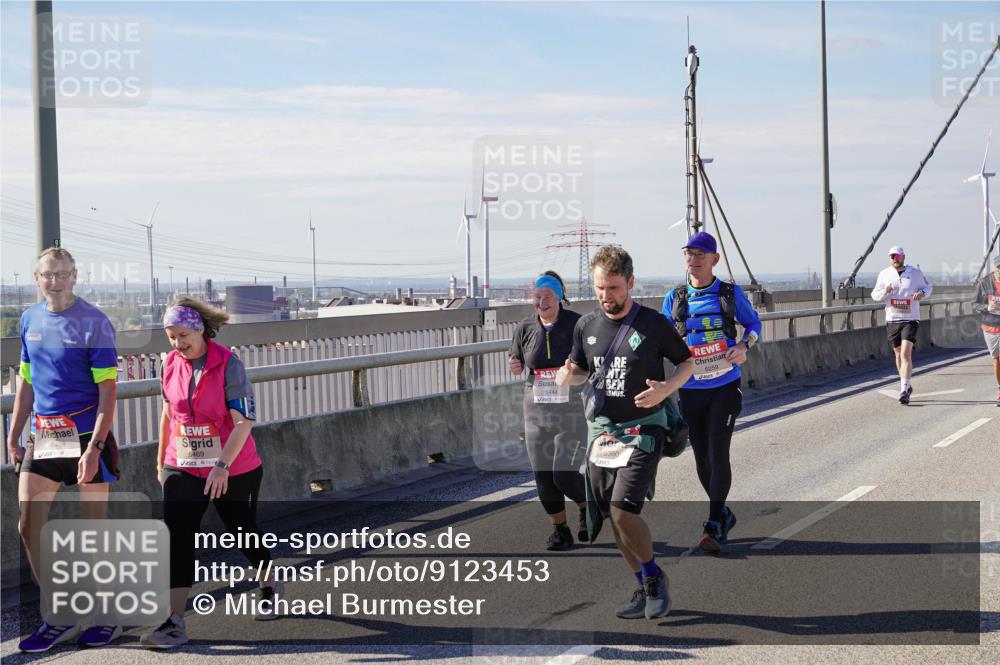 03.10.2025 - Köhlbrandbrückenlauf Michael Burmester http://msf.ph/oto/9123453 03.10.2025 13:06:04 Position 2 6488, 6469, 5444, 6259, 5360 meine-sportfotos.de