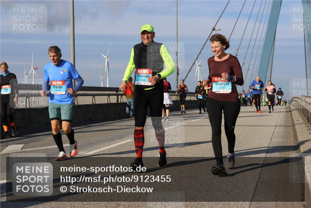 03.10.2025 - Köhlbrandbrückenlauf Strokosch-Dieckow http://msf.ph/oto/9123455 03.10.2025 10:01:53 Position 2 2646, 3634, 2316 meine-sportfotos.de