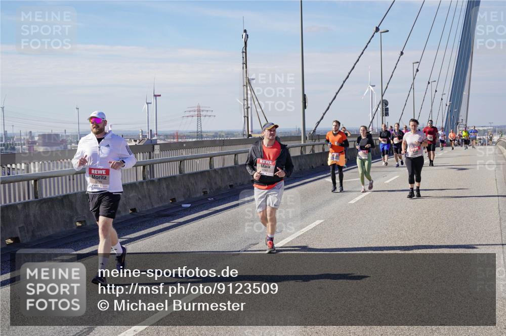 03.10.2025 - Köhlbrandbrückenlauf Michael Burmester http://msf.ph/oto/9123509 03.10.2025 13:06:09 Position 2 5193 meine-sportfotos.de
