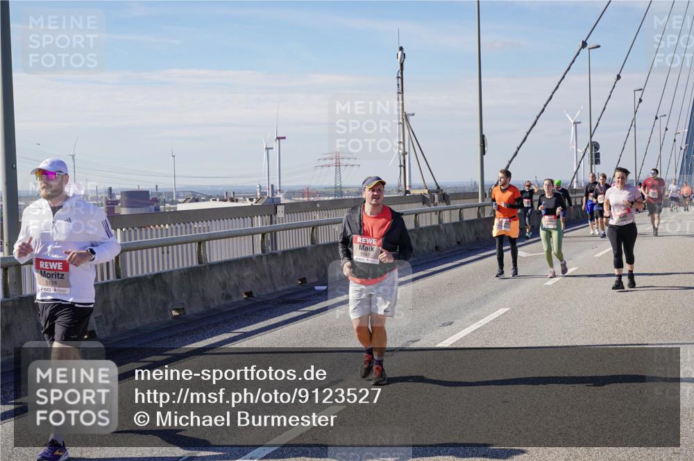 03.10.2025 - Köhlbrandbrückenlauf Michael Burmester http://msf.ph/oto/9123527 03.10.2025 13:06:10 Position 2 5193, 5043 meine-sportfotos.de