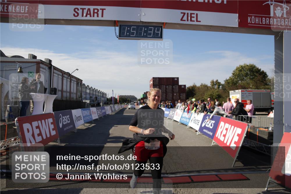 03.10.2025 - Köhlbrandbrückenlauf Jannik Wohlers http://msf.ph/oto/9123533 03.10.2025 13:51:34 Ziel 5540 meine-sportfotos.de