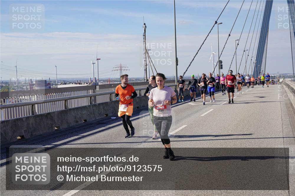 03.10.2025 - Köhlbrandbrückenlauf Michael Burmester http://msf.ph/oto/9123575 03.10.2025 13:06:13 Position 2 6437 meine-sportfotos.de
