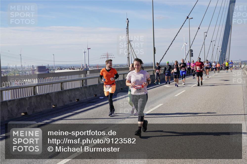 03.10.2025 - Köhlbrandbrückenlauf Michael Burmester http://msf.ph/oto/9123582 03.10.2025 13:06:13 Position 2 6437 meine-sportfotos.de