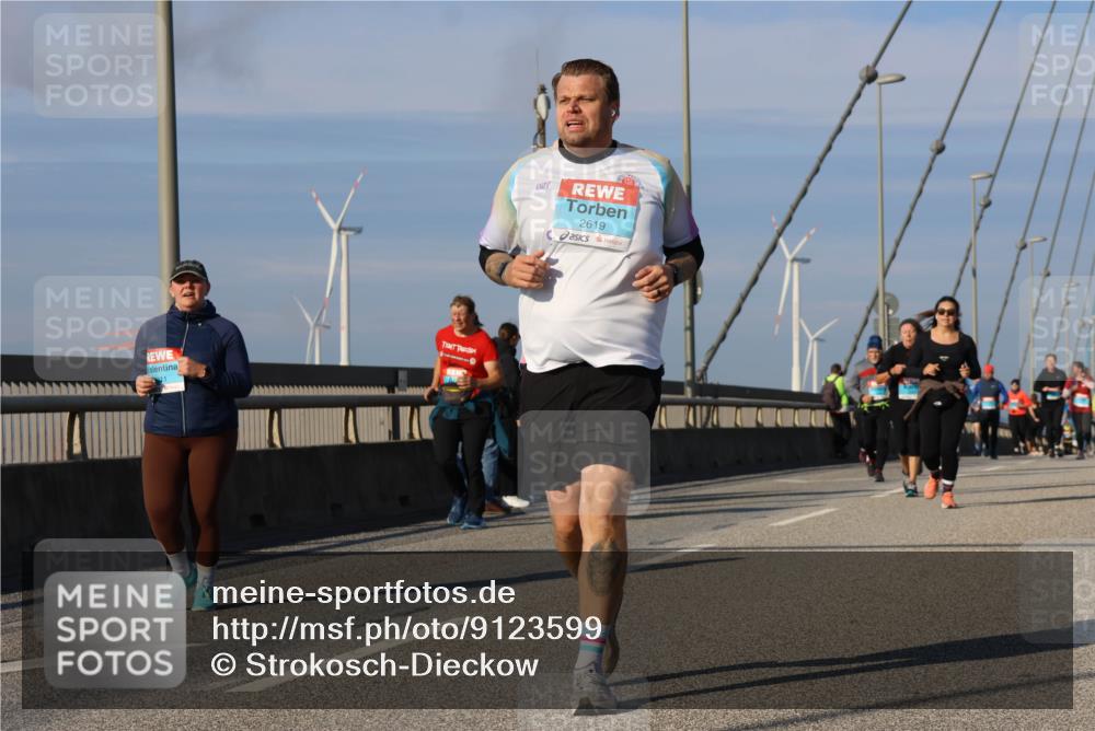 03.10.2025 - Köhlbrandbrückenlauf Strokosch-Dieckow http://msf.ph/oto/9123599 03.10.2025 10:02:05 Position 2 2619 meine-sportfotos.de