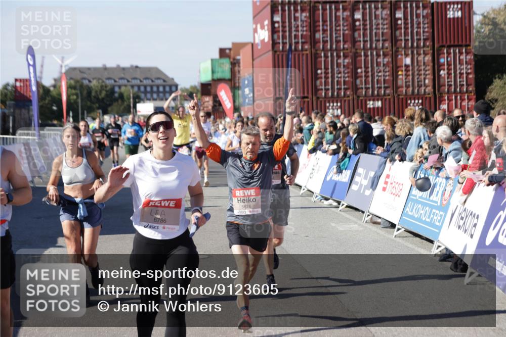 03.10.2025 - Köhlbrandbrückenlauf Jannik Wohlers http://msf.ph/oto/9123605 03.10.2025 13:05:42 Ziel 4062, 4133, 4161, 4278, 4296, 4332, 4384, 4467, 4564, 4599, 5468, 5676, 5964, 6281, 6631, 6786, 6787 meine-sportfotos.de