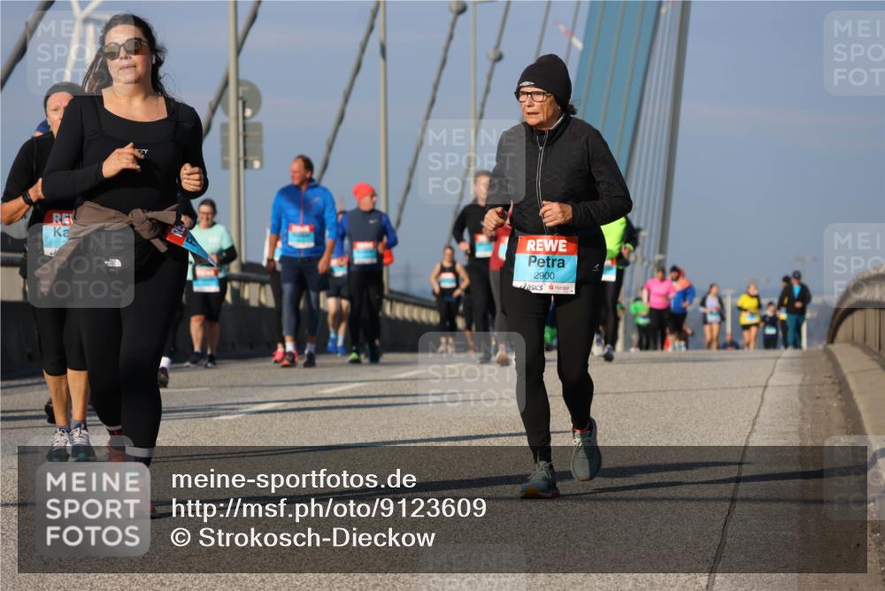 03.10.2025 - Köhlbrandbrückenlauf Strokosch-Dieckow http://msf.ph/oto/9123609 03.10.2025 10:02:08 Position 2 2900 meine-sportfotos.de