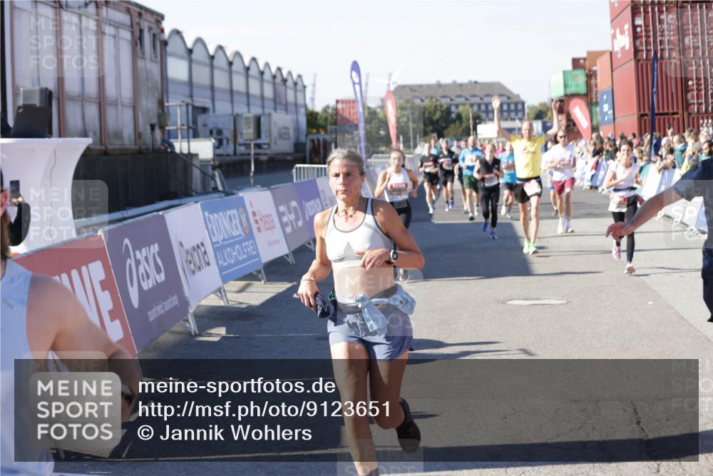 03.10.2025 - Köhlbrandbrückenlauf Jannik Wohlers http://msf.ph/oto/9123651 03.10.2025 13:05:43 Ziel 4062, 4066, 4133, 4161, 4278, 4290, 4296, 4332, 4384, 4467, 4564, 4599, 5468, 5676, 5964, 6281, 6631, 6642, 6786, 6787 meine-sportfotos.de