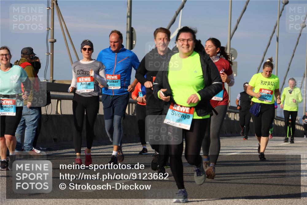 03.10.2025 - Köhlbrandbrückenlauf Strokosch-Dieckow http://msf.ph/oto/9123682 03.10.2025 10:02:20 Position 2 2924, 2466, 2659, 1991, 1800 meine-sportfotos.de