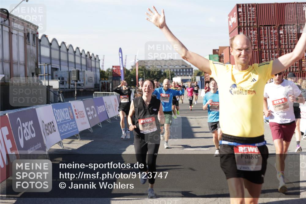 03.10.2025 - Köhlbrandbrückenlauf Jannik Wohlers http://msf.ph/oto/9123747 03.10.2025 13:05:48 Ziel 4066, 4133, 4290, 4296, 4332, 4335, 4336, 4413, 4467, 4564, 4599, 4643, 5676, 5764, 5964, 6631, 6642, 6720, 6786, 6787 meine-sportfotos.de