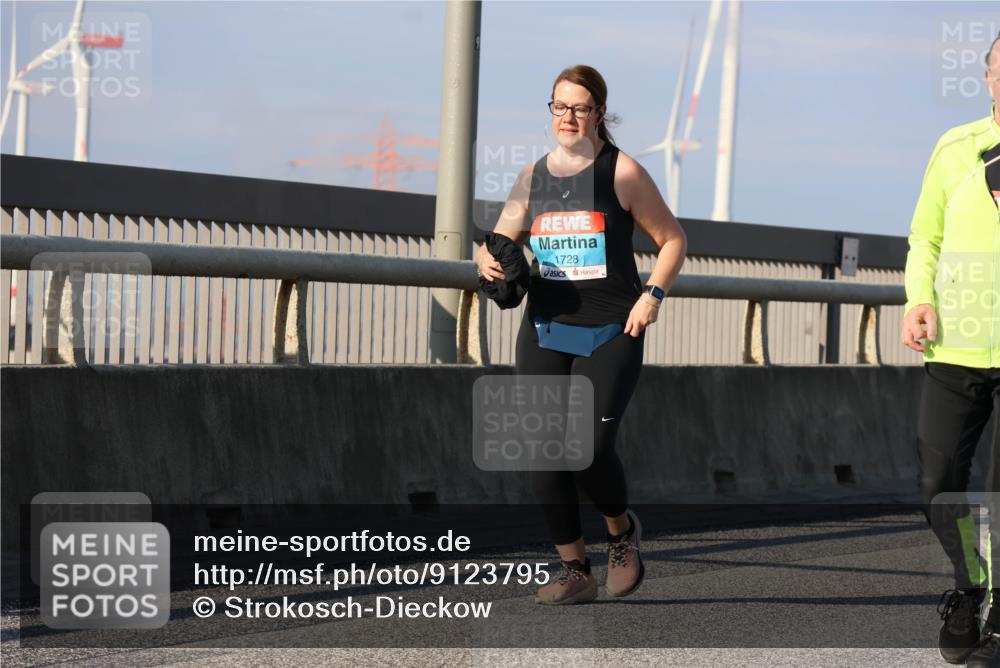 03.10.2025 - Köhlbrandbrückenlauf Strokosch-Dieckow http://msf.ph/oto/9123795 03.10.2025 10:02:33 Position 2 1728 meine-sportfotos.de
