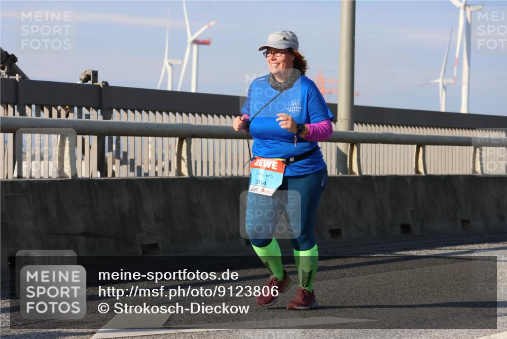 03.10.2025 - Köhlbrandbrückenlauf Strokosch-Dieckow http://msf.ph/oto/9123806 03.10.2025 10:02:37 Position 2 3814 meine-sportfotos.de