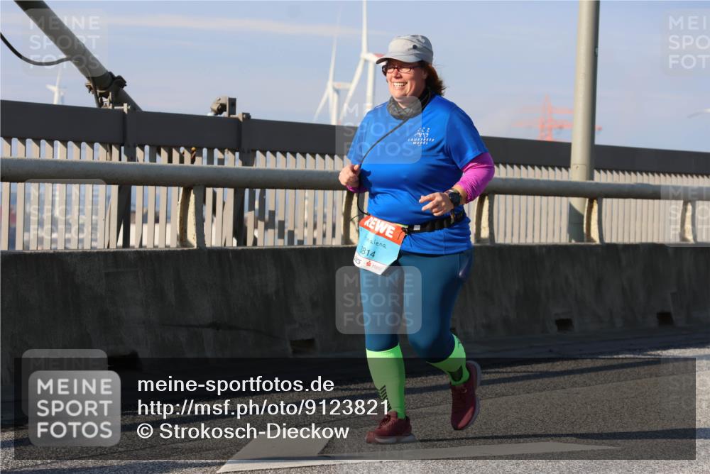 03.10.2025 - Köhlbrandbrückenlauf Strokosch-Dieckow http://msf.ph/oto/9123821 03.10.2025 10:02:37 Position 2 3814 meine-sportfotos.de
