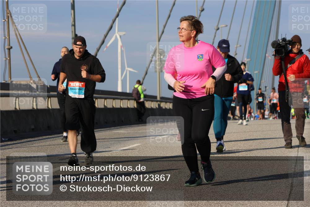 03.10.2025 - Köhlbrandbrückenlauf Strokosch-Dieckow http://msf.ph/oto/9123867 03.10.2025 10:02:52 Position 2 2636 meine-sportfotos.de