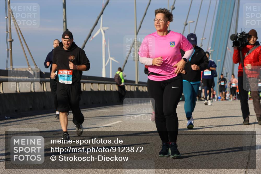 03.10.2025 - Köhlbrandbrückenlauf Strokosch-Dieckow http://msf.ph/oto/9123872 03.10.2025 10:02:52 Position 2 2636 meine-sportfotos.de