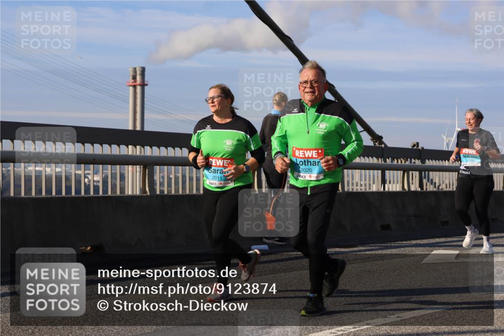 03.10.2025 - Köhlbrandbrückenlauf Strokosch-Dieckow http://msf.ph/oto/9123874 03.10.2025 10:02:55 Position 2 2011, 2020, 149 meine-sportfotos.de