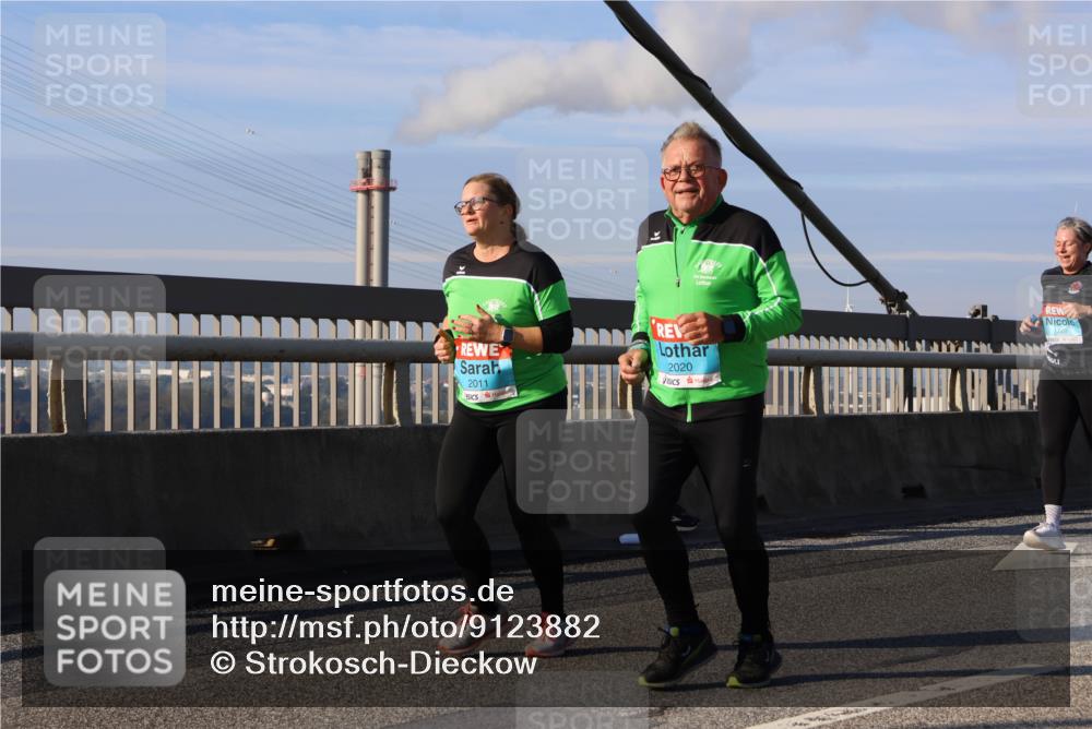 03.10.2025 - Köhlbrandbrückenlauf Strokosch-Dieckow http://msf.ph/oto/9123882 03.10.2025 10:02:55 Position 2 2011, 2020, 1749 meine-sportfotos.de