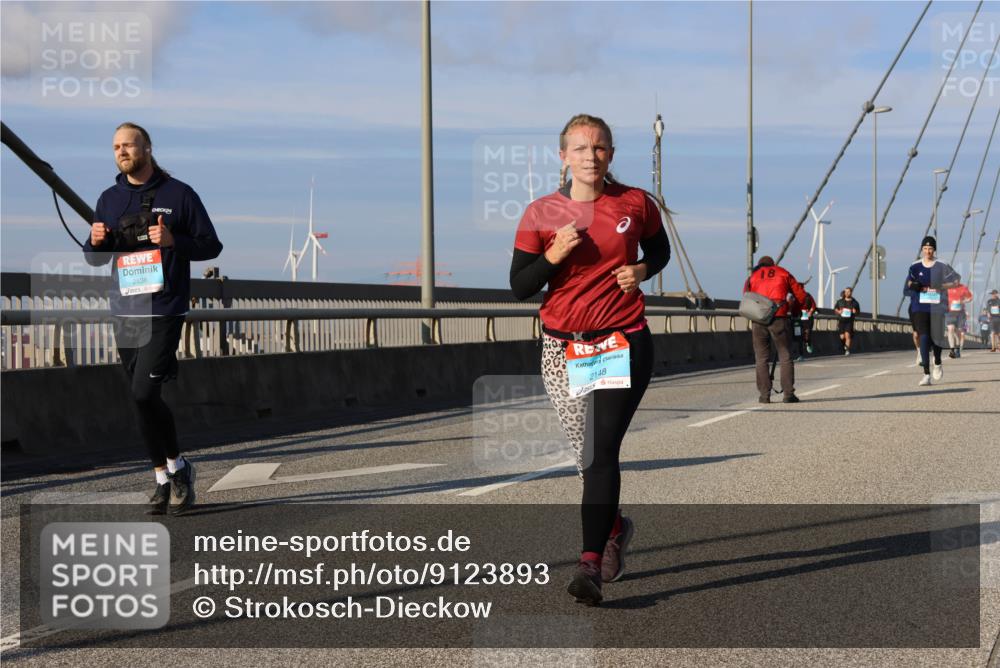 03.10.2025 - Köhlbrandbrückenlauf Strokosch-Dieckow http://msf.ph/oto/9123893 03.10.2025 10:03:00 Position 2 2838, 2148 meine-sportfotos.de
