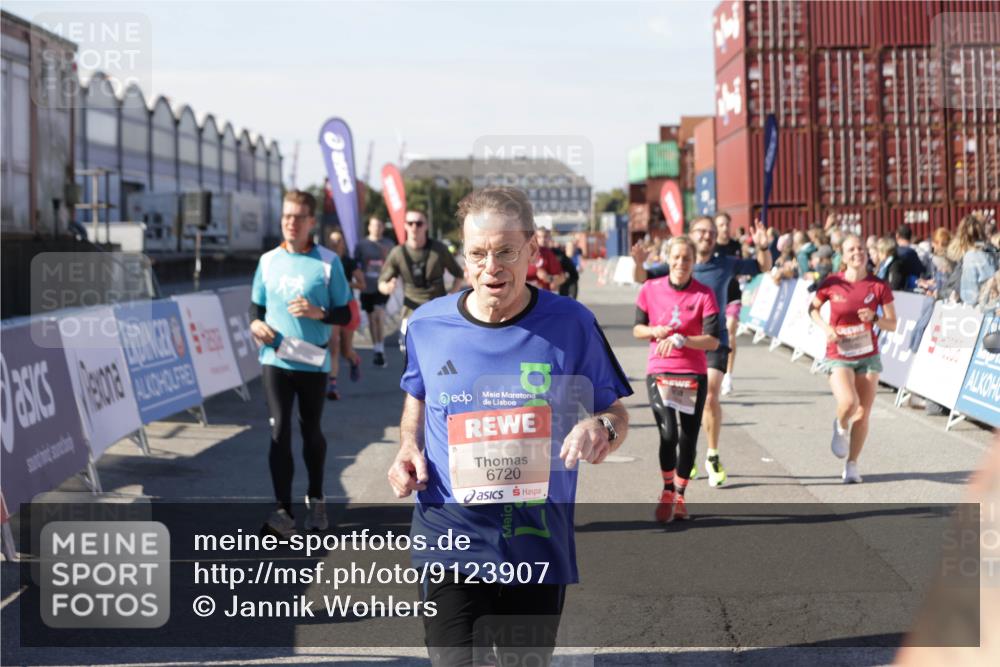 03.10.2025 - Köhlbrandbrückenlauf Jannik Wohlers http://msf.ph/oto/9123907 03.10.2025 13:05:56 Ziel 4066, 4133, 4290, 4302, 4327, 4328, 4335, 4336, 4413, 4467, 4599, 4643, 4761, 4954, 5096, 5764, 5964, 6158, 6214, 6305, 6533, 6631, 6642, 6720 meine-sportfotos.de