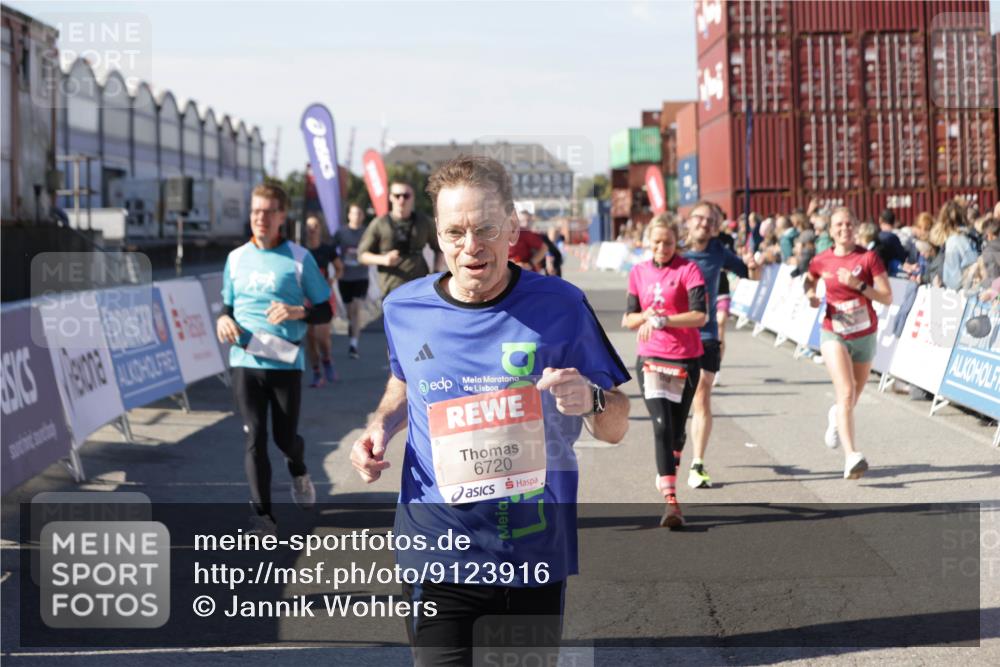 03.10.2025 - Köhlbrandbrückenlauf Jannik Wohlers http://msf.ph/oto/9123916 03.10.2025 13:05:56 Ziel 4066, 4133, 4290, 4302, 4327, 4328, 4335, 4336, 4413, 4467, 4599, 4643, 4761, 4954, 5096, 5764, 5964, 6158, 6214, 6305, 6533, 6631, 6642, 6720 meine-sportfotos.de