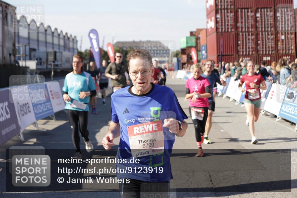 03.10.2025 - Köhlbrandbrückenlauf Jannik Wohlers http://msf.ph/oto/9123919 03.10.2025 13:05:56 Ziel 4066, 4133, 4290, 4302, 4327, 4328, 4335, 4336, 4413, 4467, 4599, 4643, 4761, 4954, 5096, 5764, 5964, 6158, 6214, 6305, 6533, 6631, 6642, 6720 meine-sportfotos.de