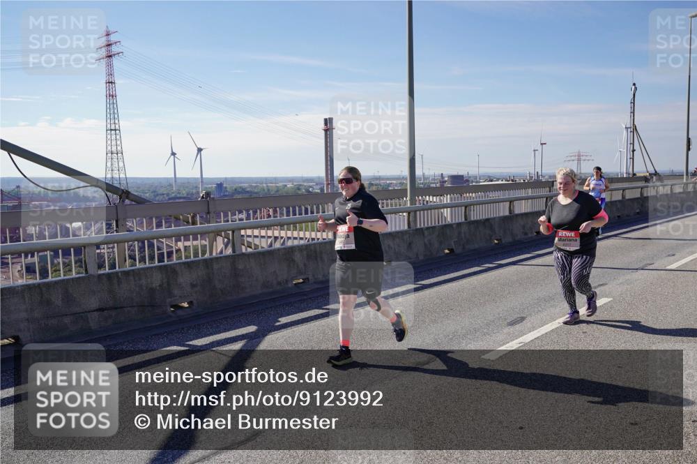 03.10.2025 - Köhlbrandbrückenlauf Michael Burmester http://msf.ph/oto/9123992 03.10.2025 13:06:50 Position 2 6317 meine-sportfotos.de
