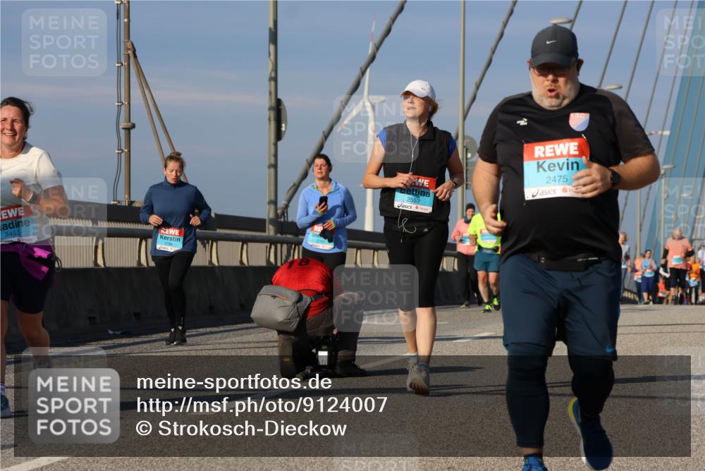 03.10.2025 - Köhlbrandbrückenlauf Strokosch-Dieckow http://msf.ph/oto/9124007 03.10.2025 10:03:23 Position 2 3453, 2780, 2781, 2553, 2475 meine-sportfotos.de