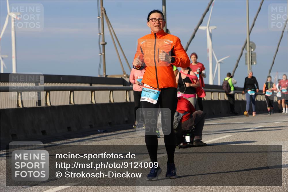 03.10.2025 - Köhlbrandbrückenlauf Strokosch-Dieckow http://msf.ph/oto/9124009 03.10.2025 10:03:32 Position 2 2211 meine-sportfotos.de