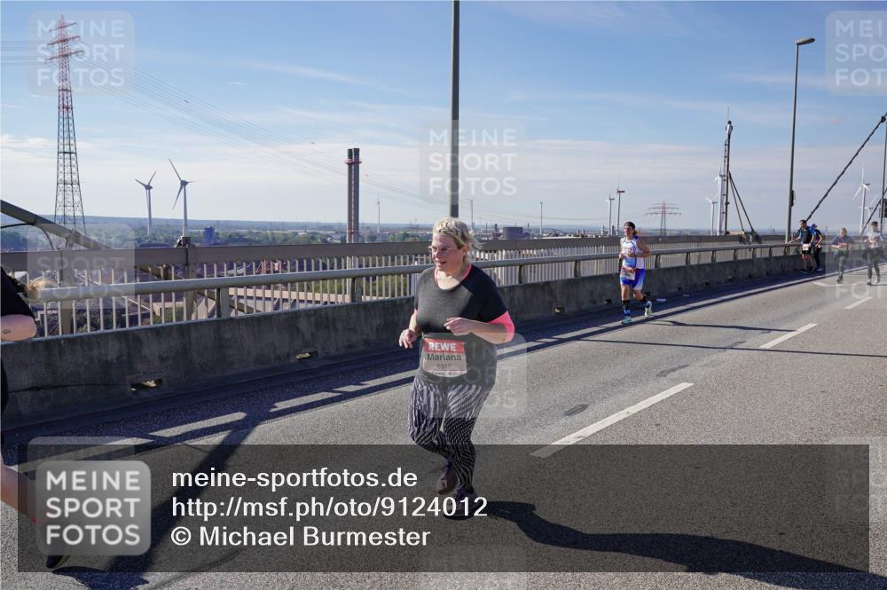 03.10.2025 - Köhlbrandbrückenlauf Michael Burmester http://msf.ph/oto/9124012 03.10.2025 13:06:51 Position 2 6317 meine-sportfotos.de