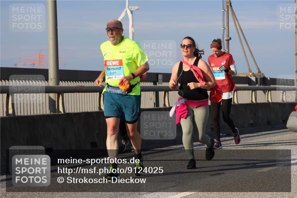 03.10.2025 - Köhlbrandbrückenlauf Strokosch-Dieckow http://msf.ph/oto/9124025 03.10.2025 10:03:36 Position 2 2427, 2012 meine-sportfotos.de