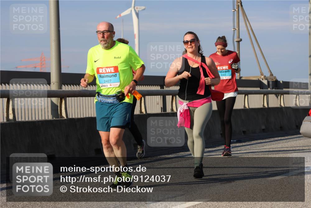 03.10.2025 - Köhlbrandbrückenlauf Strokosch-Dieckow http://msf.ph/oto/9124037 03.10.2025 10:03:36 Position 2 2427, 2012 meine-sportfotos.de