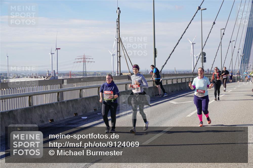03.10.2025 - Köhlbrandbrückenlauf Michael Burmester http://msf.ph/oto/9124069 03.10.2025 13:06:56 Position 2 6527 meine-sportfotos.de