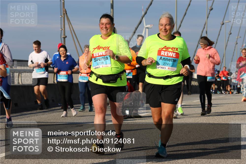 03.10.2025 - Köhlbrandbrückenlauf Strokosch-Dieckow http://msf.ph/oto/9124081 03.10.2025 10:03:54 Position 2 2474, 2738, 2741 meine-sportfotos.de