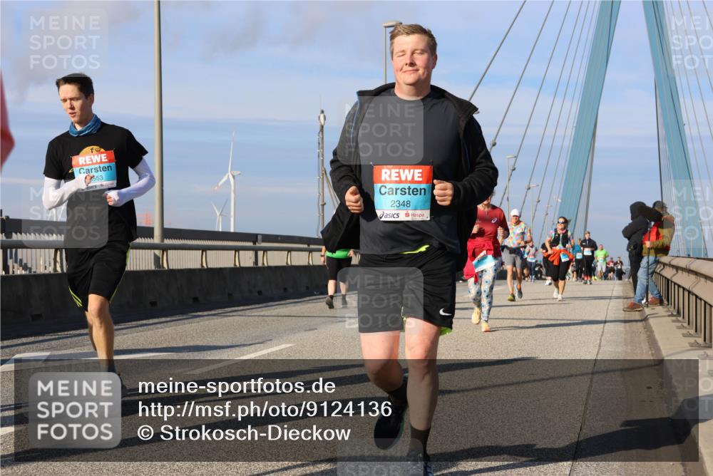 03.10.2025 - Köhlbrandbrückenlauf Strokosch-Dieckow http://msf.ph/oto/9124136 03.10.2025 10:04:01 Position 2 5553, 2348 meine-sportfotos.de