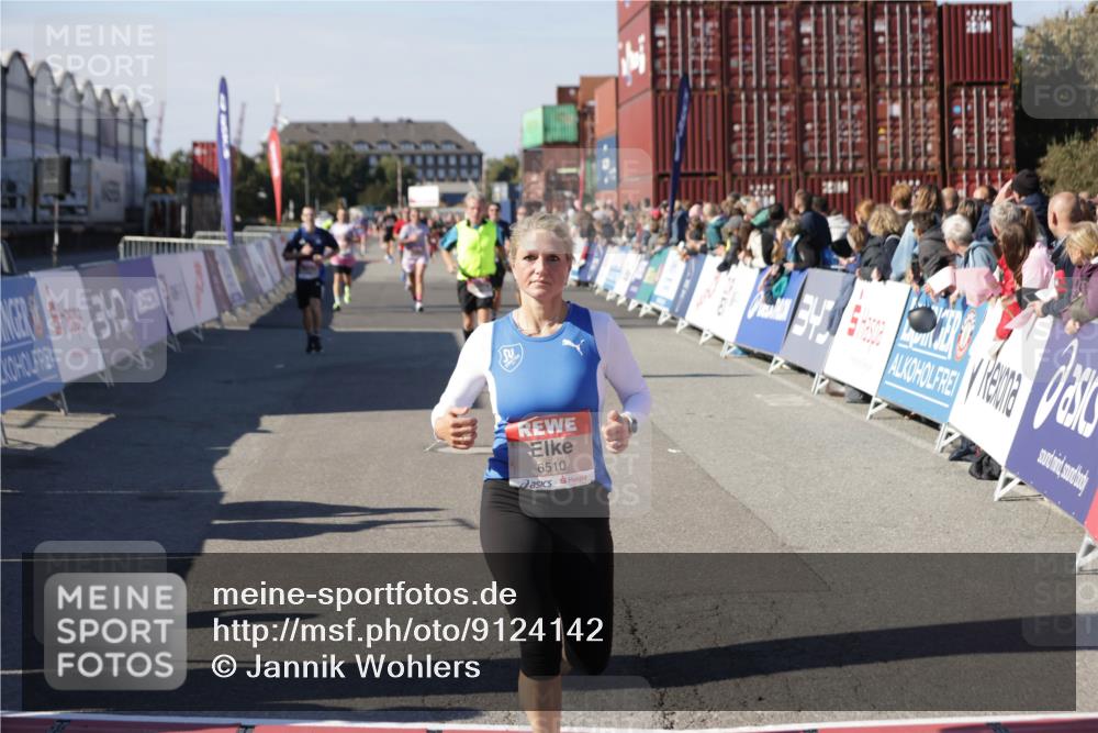 03.10.2025 - Köhlbrandbrückenlauf Jannik Wohlers http://msf.ph/oto/9124142 03.10.2025 13:06:04 Ziel 4302, 4327, 4328, 4504, 4635, 4761, 4954, 5096, 6158, 6214, 6305, 6510, 6533, 6720 meine-sportfotos.de