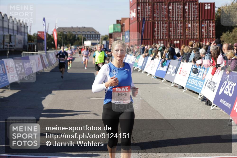 03.10.2025 - Köhlbrandbrückenlauf Jannik Wohlers http://msf.ph/oto/9124151 03.10.2025 13:06:05 Ziel 4302, 4327, 4328, 4504, 4635, 4738, 4761, 4954, 5096, 6158, 6214, 6222, 6224, 6305, 6356, 6510, 6533 meine-sportfotos.de