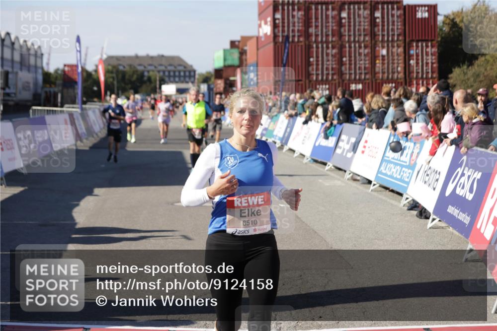03.10.2025 - Köhlbrandbrückenlauf Jannik Wohlers http://msf.ph/oto/9124158 03.10.2025 13:06:05 Ziel 4302, 4327, 4328, 4504, 4635, 4738, 4761, 4954, 5096, 6158, 6214, 6222, 6224, 6305, 6356, 6510, 6533 meine-sportfotos.de