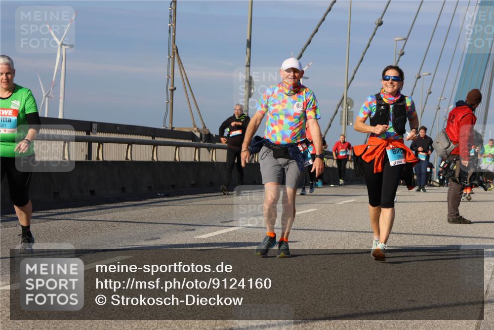 03.10.2025 - Köhlbrandbrückenlauf Strokosch-Dieckow http://msf.ph/oto/9124160 03.10.2025 10:04:06 Position 2 521, 2600 meine-sportfotos.de