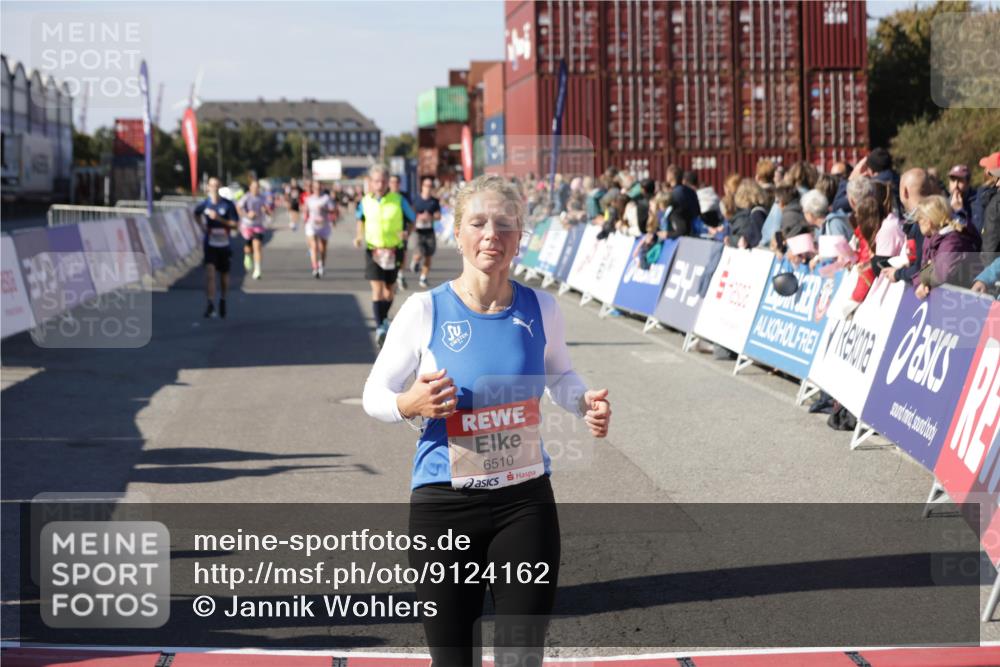 03.10.2025 - Köhlbrandbrückenlauf Jannik Wohlers http://msf.ph/oto/9124162 03.10.2025 13:06:05 Ziel 4302, 4327, 4328, 4504, 4635, 4738, 4761, 4954, 5096, 6158, 6214, 6222, 6224, 6305, 6356, 6510, 6533 meine-sportfotos.de