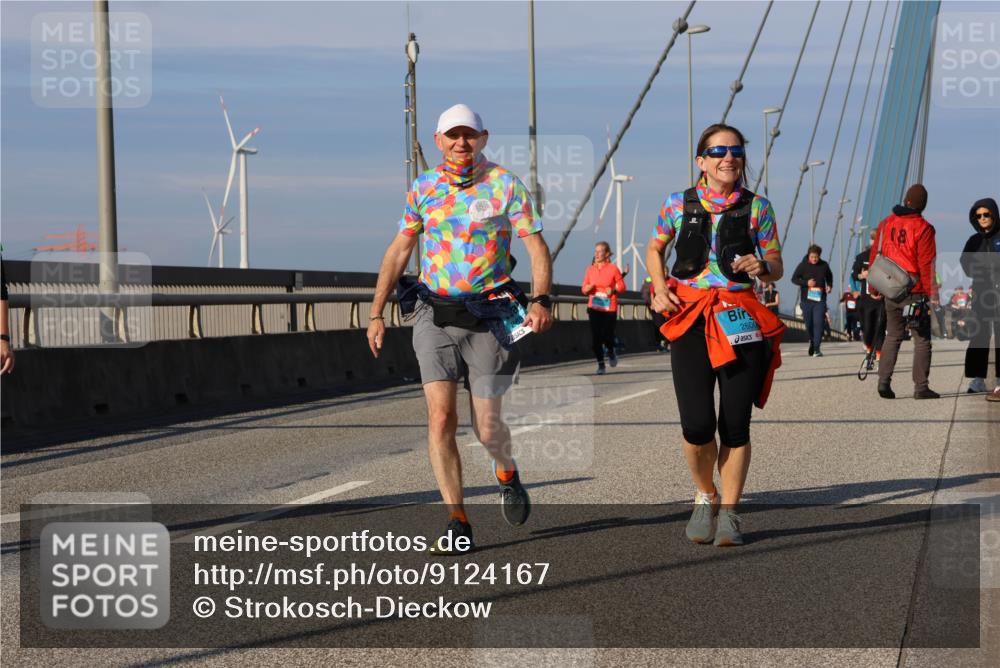 03.10.2025 - Köhlbrandbrückenlauf Strokosch-Dieckow http://msf.ph/oto/9124167 03.10.2025 10:04:08 Position 2 2600 meine-sportfotos.de