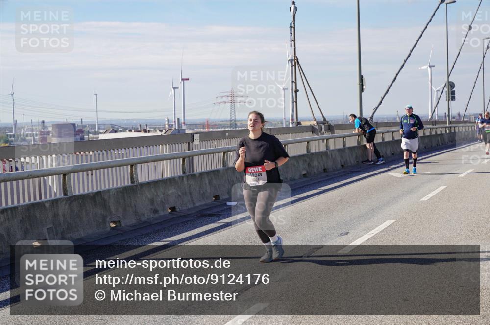 03.10.2025 - Köhlbrandbrückenlauf Michael Burmester http://msf.ph/oto/9124176 03.10.2025 13:07:06 Position 2 5351 meine-sportfotos.de
