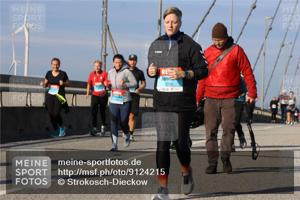 03.10.2025 - Köhlbrandbrückenlauf Strokosch-Dieckow http://msf.ph/oto/9124215 03.10.2025 10:04:17 Position 2 3442, 2755 meine-sportfotos.de