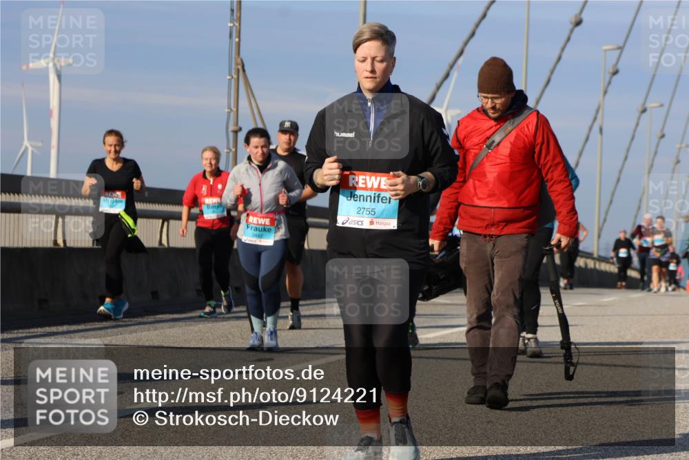 03.10.2025 - Köhlbrandbrückenlauf Strokosch-Dieckow http://msf.ph/oto/9124221 03.10.2025 10:04:17 Position 2 3442, 2755 meine-sportfotos.de