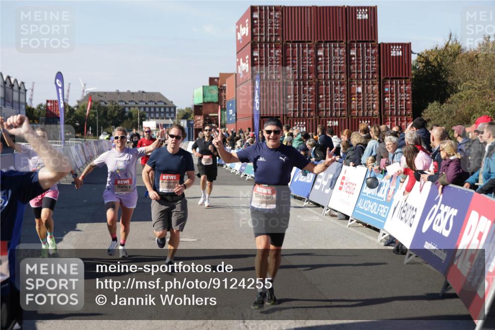 03.10.2025 - Köhlbrandbrückenlauf Jannik Wohlers http://msf.ph/oto/9124255 03.10.2025 13:06:11 Ziel 4504, 4635, 4738, 5096, 6222, 6224, 6323, 6356, 6510, 6850 meine-sportfotos.de